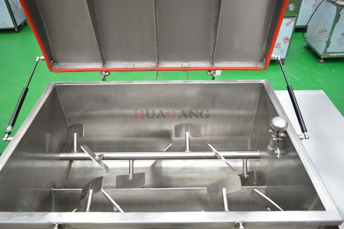 vacuum meat mixer 3.jpg